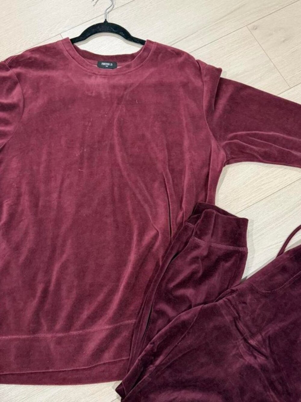 Forever 21 Men's Burgundy and Red Top Size Other